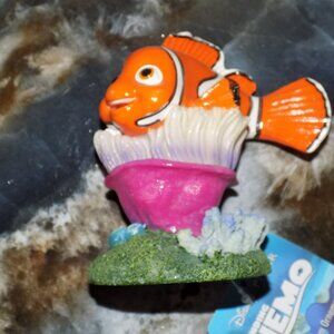 Disney's Finding Nemo Aquarium Ornament NEW
